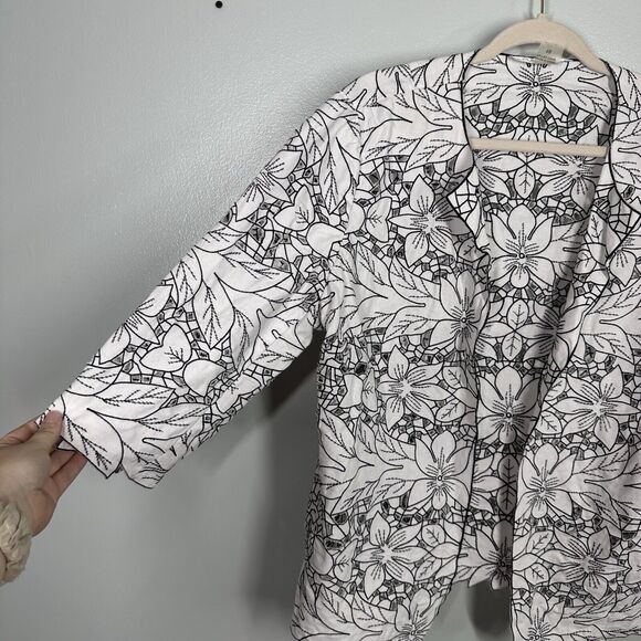 Peter Nygard 16 Black White Linen Floral Open Cut Out Blazer Jacket Open Front - Picture 3 of 5